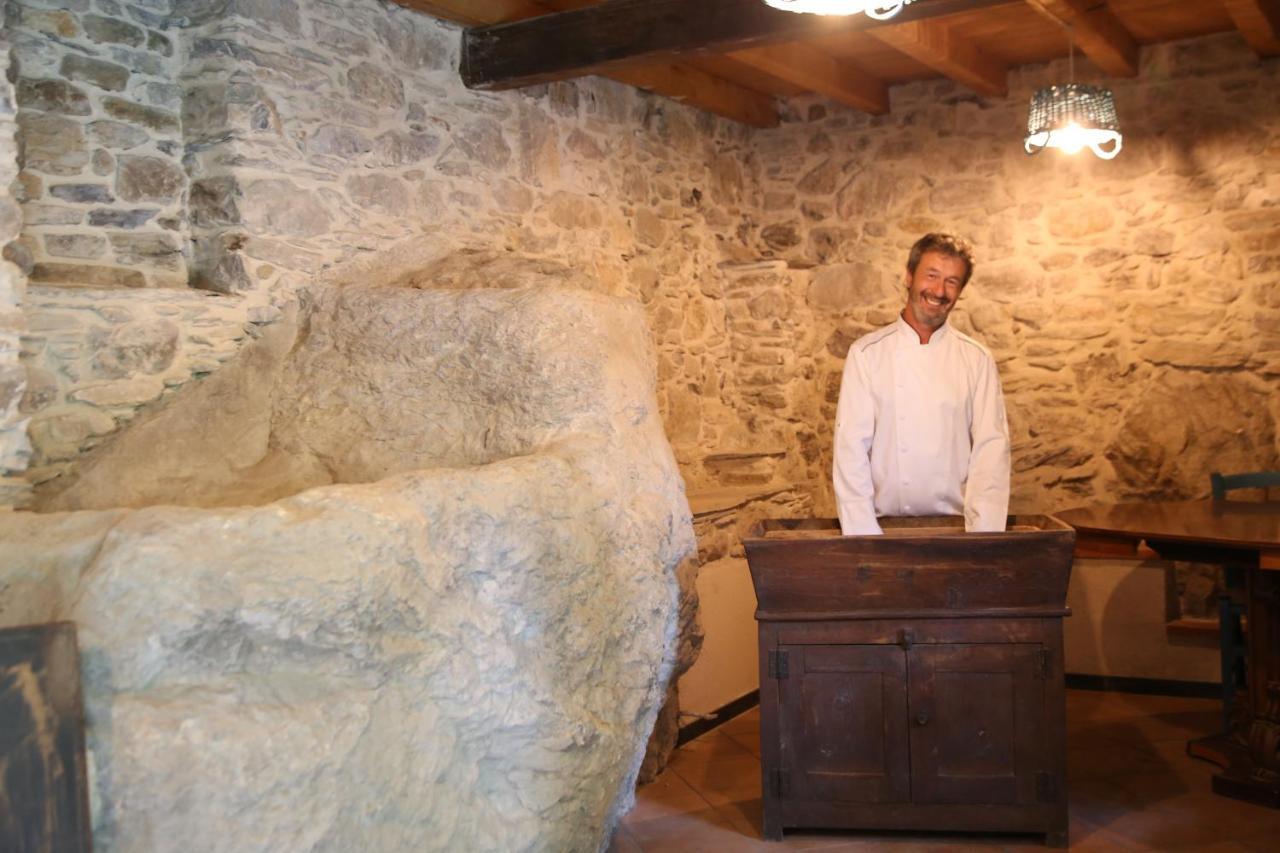 A Ca Du Barbijum *